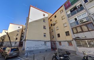 Piso  C/ santa joana lestonnac. Solvia inmobiliaria  piso badalona