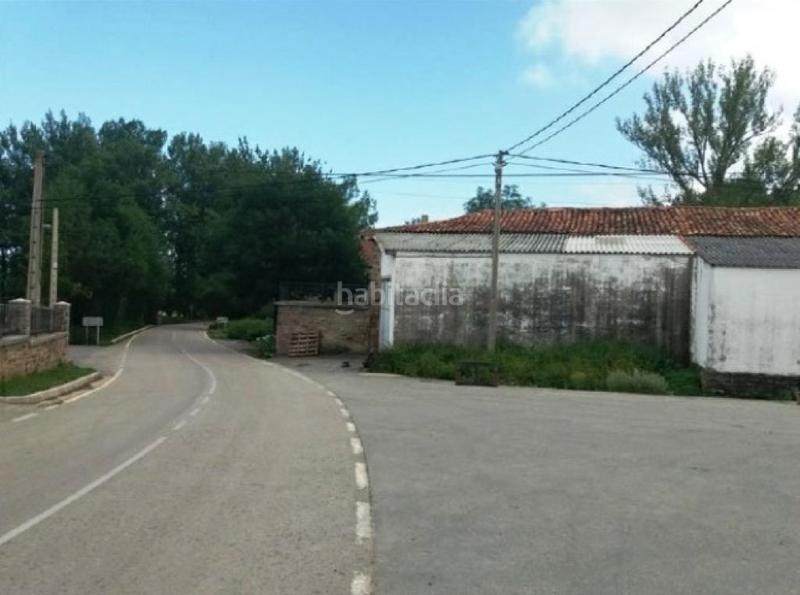 Foto 820d60b9-d7b3-4a6d-b53b-6c65af602f2a. Casa aparellada a Hermandad de Campoo de Suso