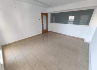 Local Comercial  Maria sauret. Solvia inmobiliaria  locales lleida