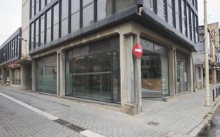 Local commercial  C/ rei en jaume. Solvia inmobiliaria  locales cardedeu
