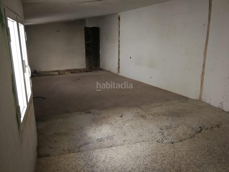 Foto f1e4cda6-a6ca-4e75-be50-63d626046283. Edifici a Alozaina