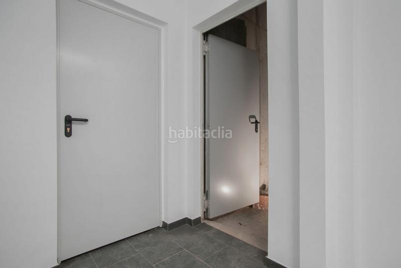 Foto 0f17ea57-42c3-42f8-a00c-10d26833b36f. Local comercial a Someso - Matogrande Coruña (A)