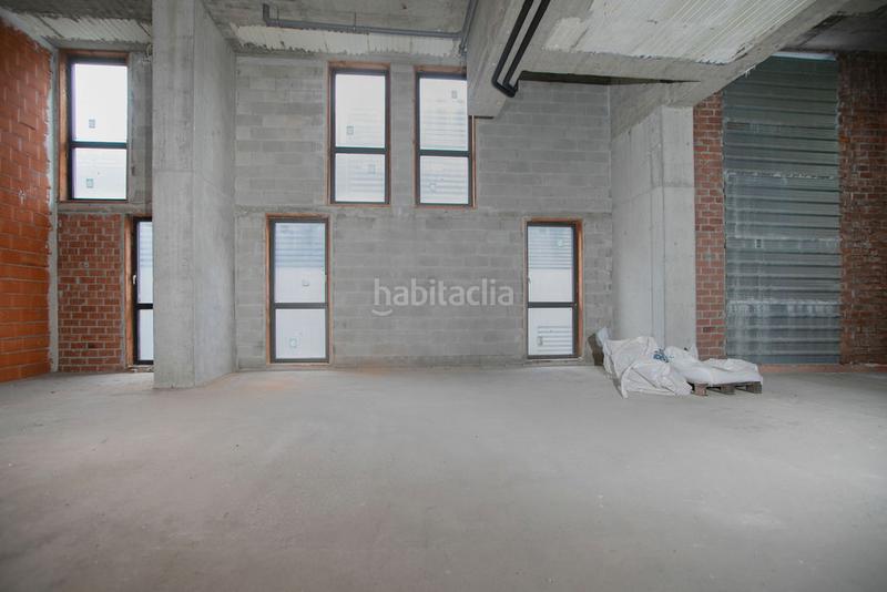 Foto 5f814794-9d4c-4176-a41e-4871c4bdfff1. Local comercial a Someso - Matogrande Coruña (A)