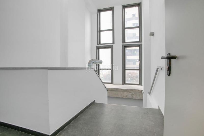 Foto f7770cca-4a53-45e4-9219-12d2284fe9cd. Local comercial a Someso - Matogrande Coruña (A)