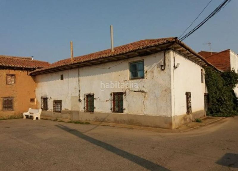 Foto 7d99ce1a-6393-4c8a-bcfc-dc96338f792f. Casa aparellada a Cebrones del Río