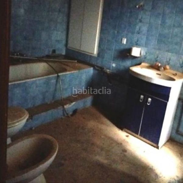 Foto b4e2fed0-77dc-4160-9e49-9809ec4d29ef. Casa aparellada a Cebrones del Río