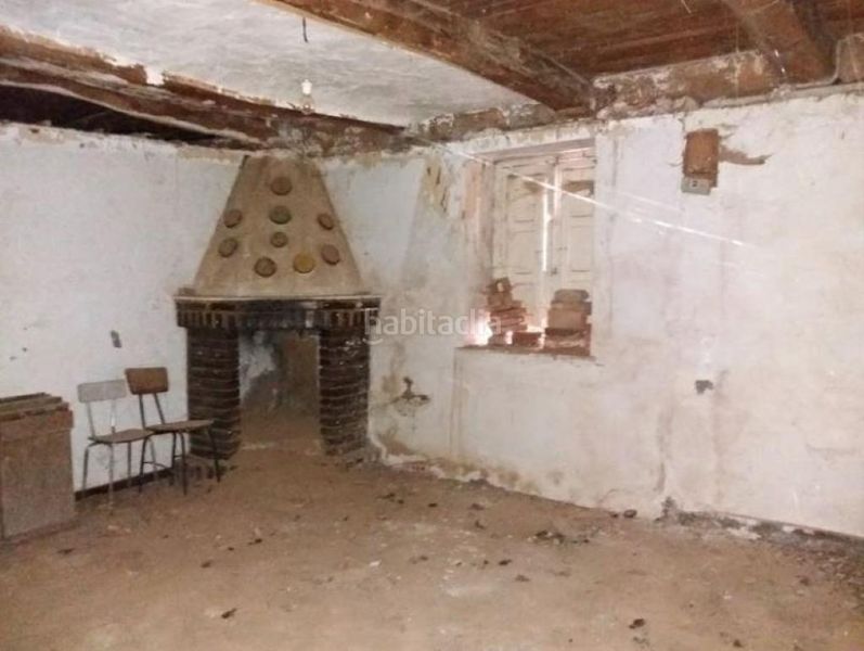 Foto c6998b02-1b67-4c1f-98e3-aadb573aaecd. Casa aparellada a Cebrones del Río