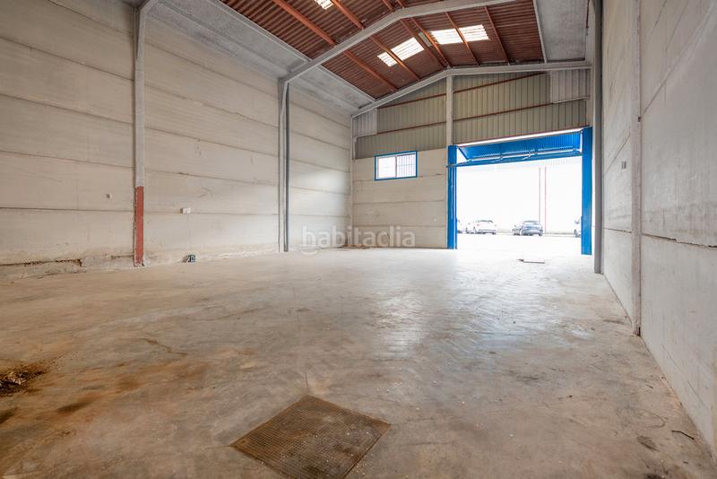 Foto c676ee2e-8d72-4ebc-87b2-5d266f95fe13. Nave industrial solvia inmobiliaria nave industrial en Guillena