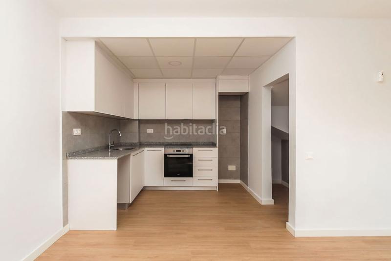 Foto e5b7ed7e-cae4-4b82-9bed-01c228592336. Doppelhaus in Pobla de Montornès (La)