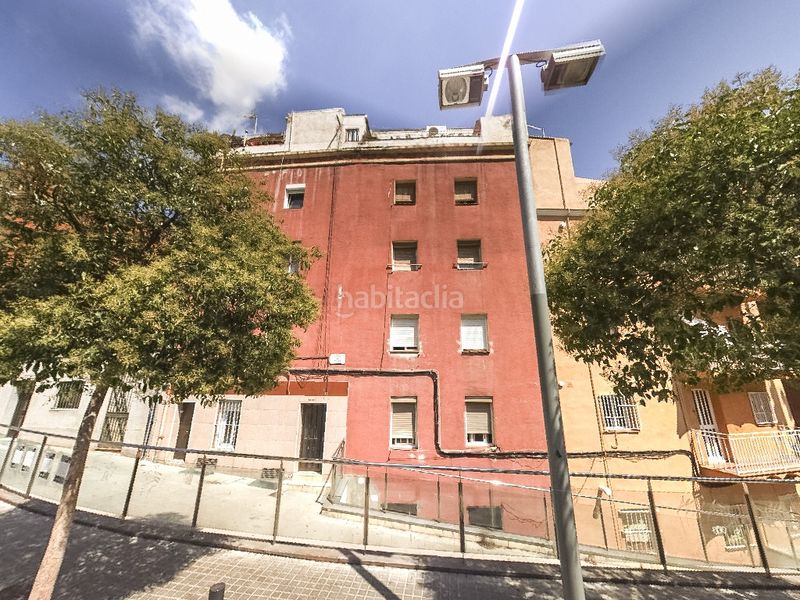 Foto 967dbcfa-f137-48b6-9bc1-bdea935dca8a. Pis a La Teixonera Barcelona