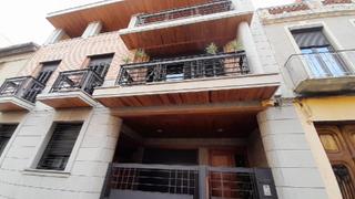Casa aparellada  C/ nuestra señora del socorro. Solvia inmobiliaria  chalet adosado benetússer
