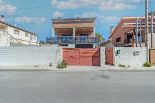 Xalet  C/ mollerusa. Solvia inmobiliaria  chalet independiente torre de claramunt la