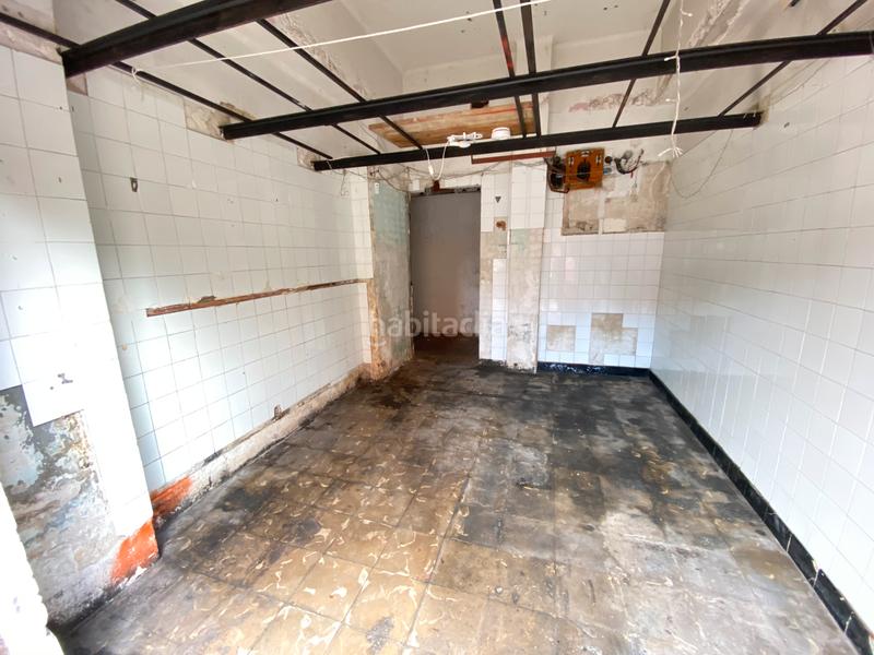 Foto ae9ea182-ce4c-4c86-a05a-d98dc9eb4cf9. Local comercial a Santa Eulàlia Hospitalet de Llobregat (L´)