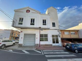 Pis  C/ jacinto benavente. Solvia inmobiliaria  piso puerto del rosario