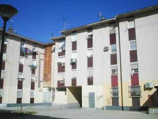 Pis  C/ josé sebastián bandarán. Solvia inmobiliaria  piso sevilla