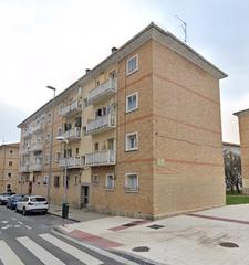 Pis  C/ mendigorria. Solvia inmobiliaria  piso pamplonairuña