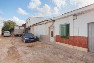 Xalet  C/ isaac peral. Solvia inmobiliaria  casa picanya