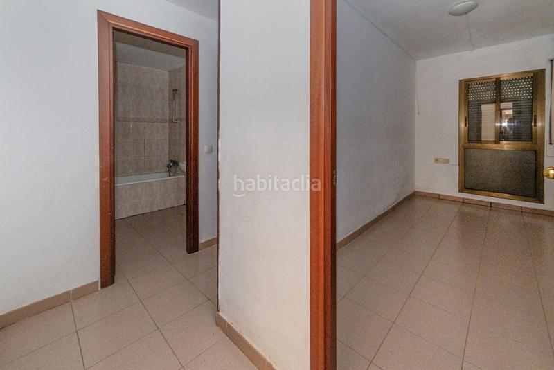 Foto cf8b5668-eb22-4816-a1b8-a46ec466ff9b. Flat with heating parking in Palau Girona