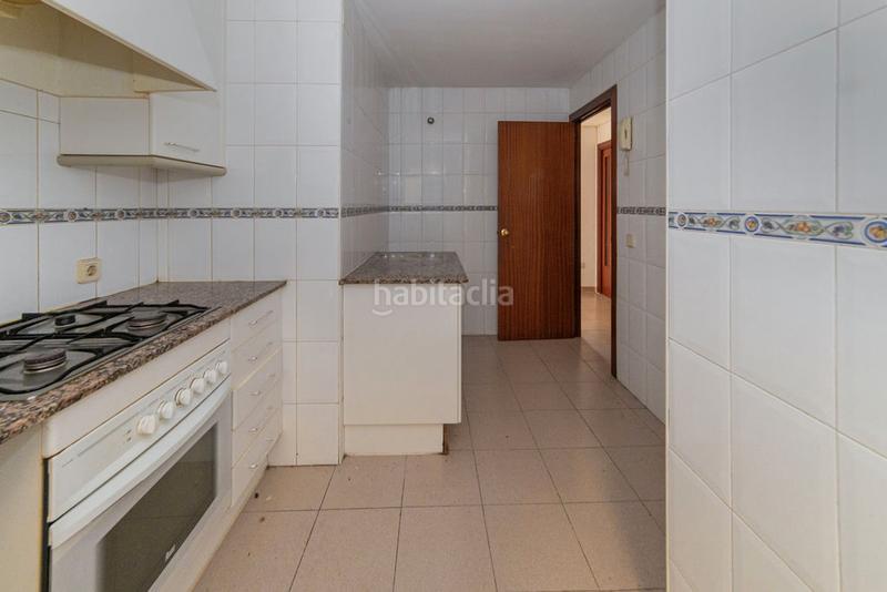 Foto d8d86c37-1d9d-4c7c-a8c2-dd6b1770f5b7. Flat with heating parking in Palau Girona