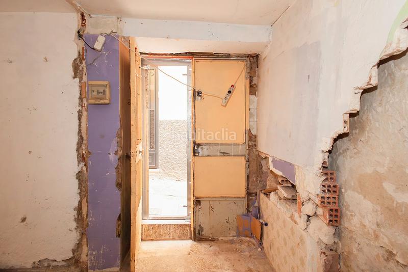 Foto e10745d6-bfdf-4f75-95cf-fe335a3dab23. Casa aparellada a San Felipe - El Almendral - La Merced Jaén