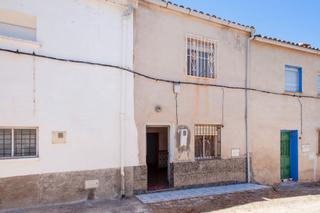 Casa aparellada  Lg cortijos de cazona. Solvia inmobiliaria  chalet adosado beas de segura