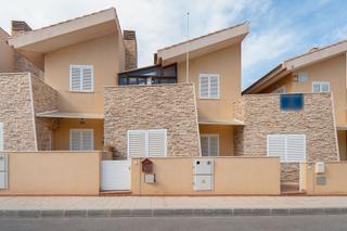 Casa aparellada  C/ punta salinas. Solvia inmobiliaria  chalet adosado cartagena