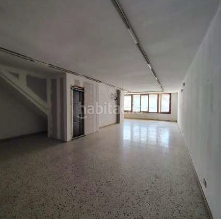 Foto f20e66af-db40-45c0-b3c8-644e3e044aeb. Local comercial a Alfarràs