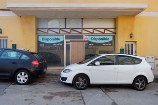 Lloguer Local Comercial  C/ cartagena. Solvia inmobiliaria  locales cartagena