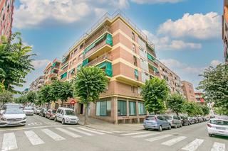 Location Local commercial  C/ ramón y cajal. Solvia inmobiliaria  locales premià de mar
