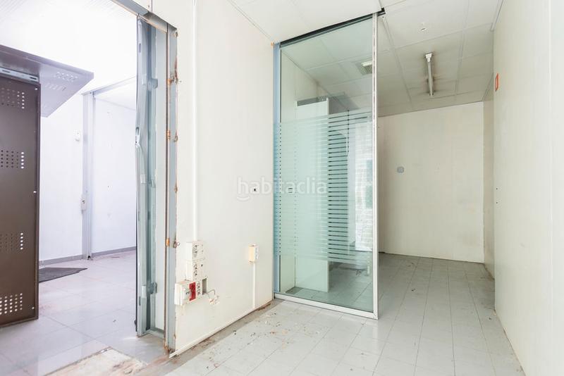 Foto e27b2505-0f57-4c75-84e6-252d2df49b8a. Lloguer local comercial a Centro Ferrol