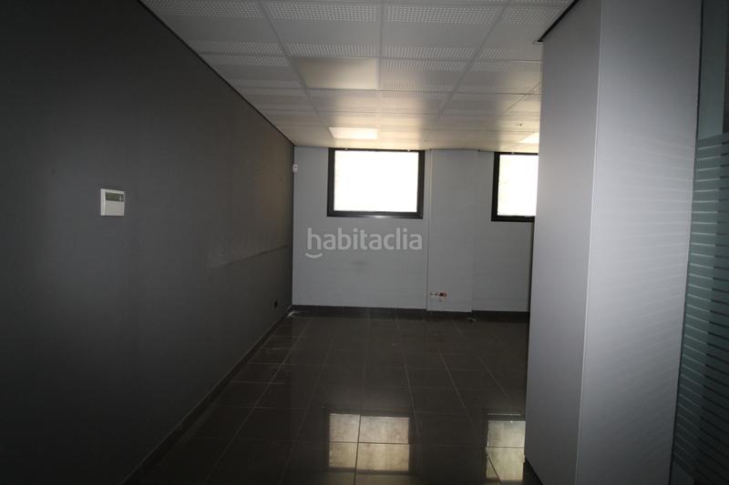 Foto ba1077e8-80b4-4b72-9760-02c4096bdcd3. Location local commercial dans Marianao Sant Boi de Llobregat