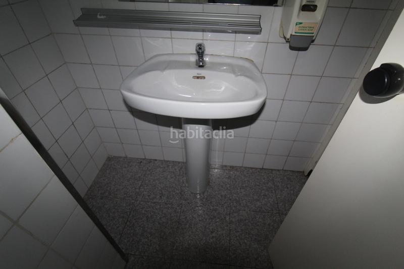 Foto c2e984ab-2762-4376-8464-8d00f80b0ad1. Rent business premise in Marianao Sant Boi de Llobregat