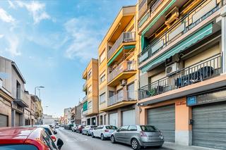 Alquiler Local Comercial  C/ navidad. Solvia inmobiliaria  locales sabadell