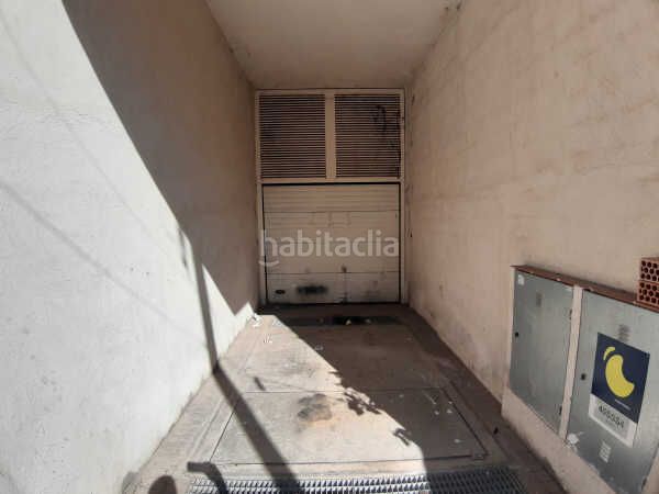 Foto 7ad74bc1-ac41-4bfc-b83c-fa50b534644e. Aparcament cotxe a Yuncos