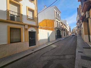 Pis  C/ alhama. Solvia inmobiliaria  piso lucena