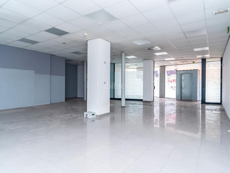 Foto a07b5e08-354e-469e-81fb-6e616b301d2a. Alquiler local comercial solvia inmobiliaria locales en Zaragoza