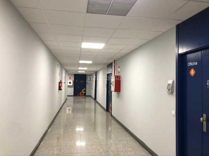 Foto c03ec4a2-6052-483d-bf19-ca2054cc9ac0. Location local commercial dans Pinar de las Rozas Rozas de Madrid (Las)