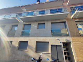 Pis  C/ montblanc. Solvia inmobiliaria  piso blanes