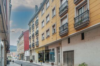 Piso  Maria de pita. Solvia inmobiliaria  piso o barco