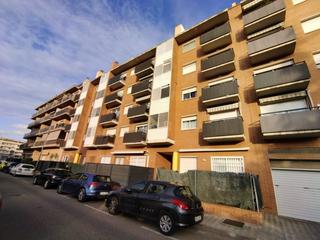 Pis  C/ migdia. Solvia inmobiliaria  piso figueres