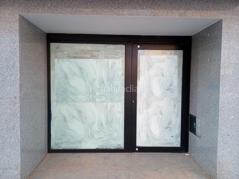 Foto 88a483cd-9605-4edb-8810-28dd2273fe0b. Alquiler local comercial solvia inmobiliaria locales en Sevilla