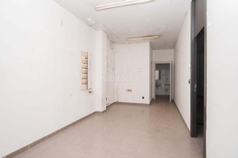 Foto c369ac22-e7b2-4559-aa1f-a579d4d47421. Location local commercial dans Beniaján Murcia