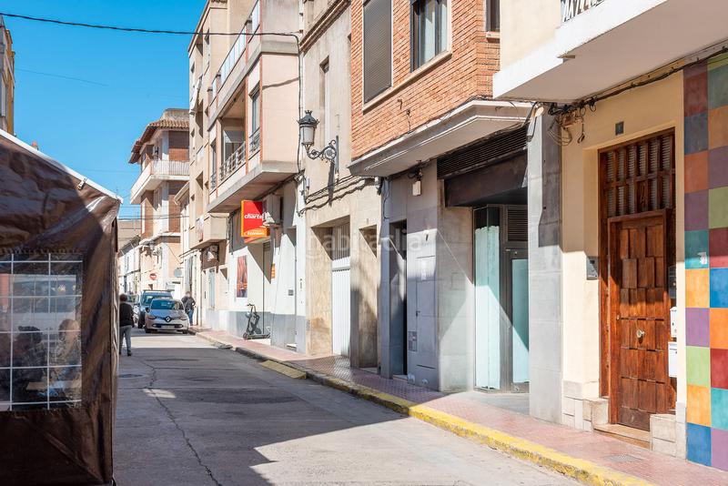 Foto cf746915-cad2-4065-b1db-cf94e4fa85d5. Lloguer local comercial a Albalat de la Ribera