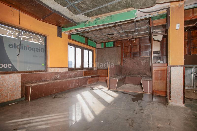 Foto 7b83f98d-f7e2-4dab-8eb8-59c0a61d9020. Geschäftsraum in A Malata - Catabois - Ciudad Jardín Ferrol