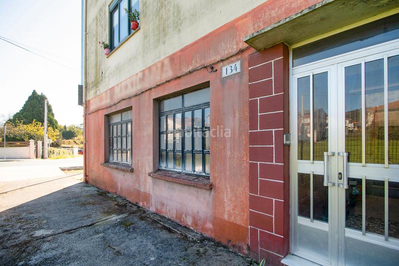 Foto ff360cbc-a5a2-4c96-9b7f-d9684a96ca29. Geschäftsraum in A Malata - Catabois - Ciudad Jardín Ferrol
