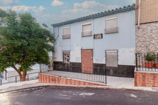 Xalet  C/ callejón alto. Solvia inmobiliaria  casa puente genil