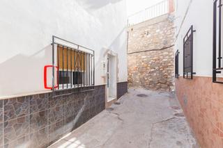 Chalet  C/ cuartel. Solvia inmobiliaria  casa macael