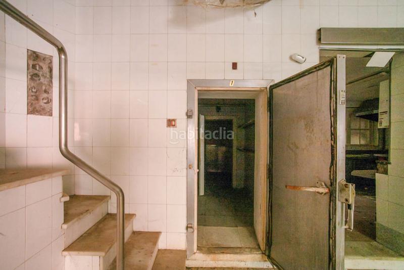 Foto dc6b1c51-07ac-4b48-aa59-8742a23c0357. Local comercial a Príncep de Viana-Clot-Xalets Humbert Torres Lleida