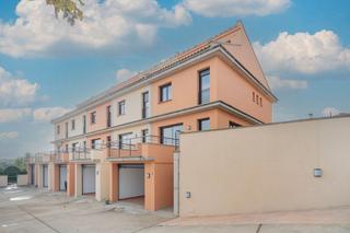 Casa aparellada  Diseminado puig barraques. Solvia inmobiliaria  chalet adosado darnius