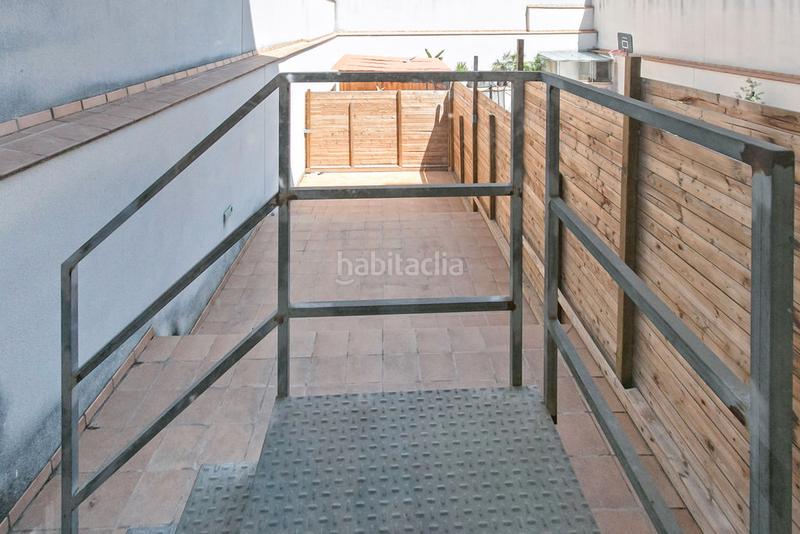 Foto 58f8e7f1-cbc7-4d47-a8e7-248ca0adb992. Dúplex a Vilapicina - Torre Llobeta Barcelona